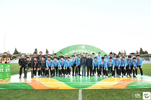 欧冠-斯特林进球 悍腰首秀破门 切尔西2-1逆转胜